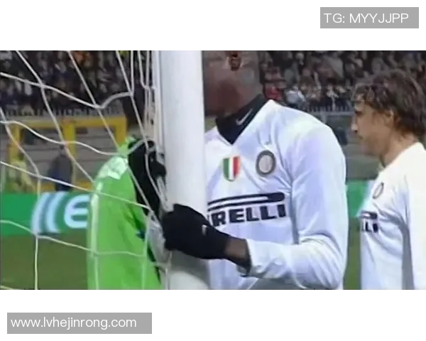 足球明星搞笑卖萌视频合集让你捧腹大笑的精彩瞬间